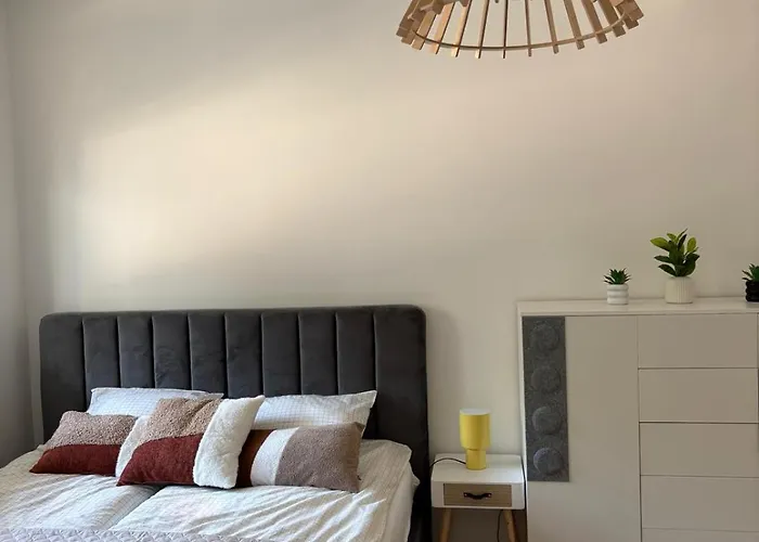 公寓 Debina Spot 19 *